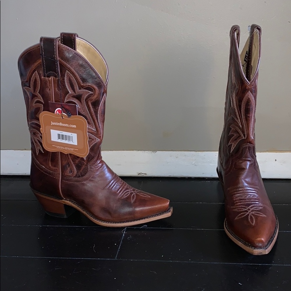 Justin Cowboy boots